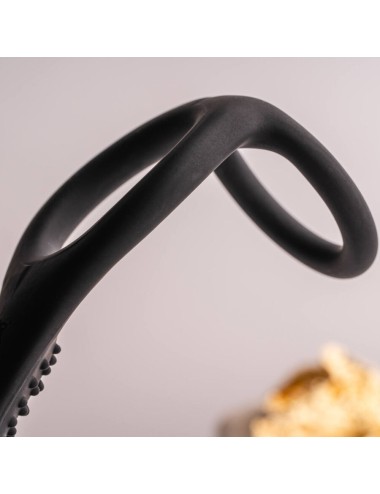 ROCKS-OFF - PLUG ANAL RO-ZEN RRO COM ANEL VIBRATÓRIO PARA PÊNIS PRETO